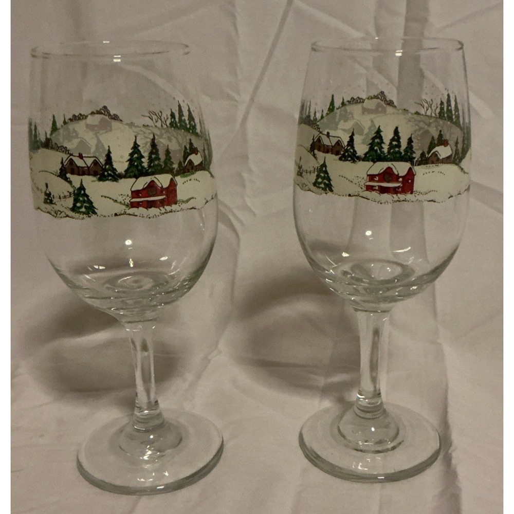 2 Libbey Winter Village Goblets Glass Wine Snow Winter Holiday Scene 7.75"